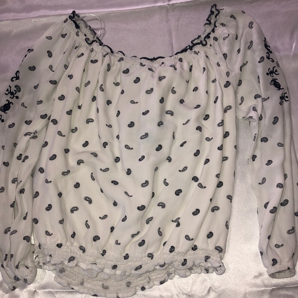 Off the shoulder boutique top - Picture 6 of 6